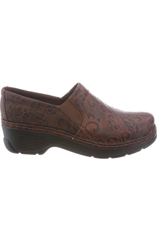 Born clogs clearance on sale