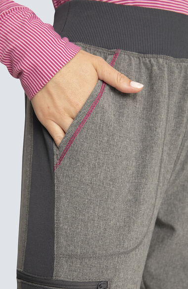 Clearance Women's Mid Rise Skinny Leg Pull-On Scrub Pant, , large