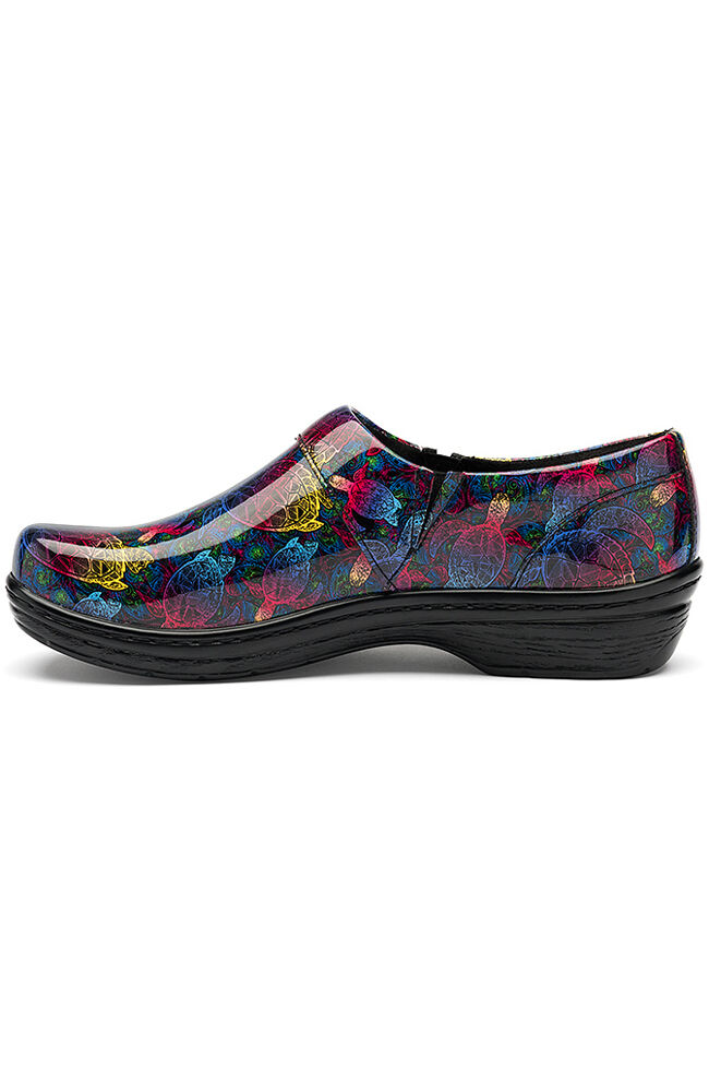 Clearance Villa by Klogs Footwear Women s Mission Clog AllHeart