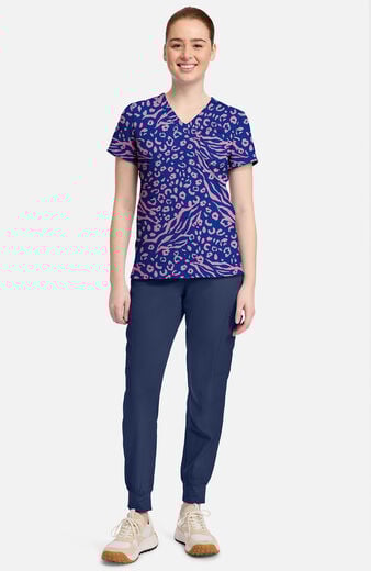 Women's V-Neck Two Tone Skin Print Scrub Top Women's V-Neck Two Tone Skin Print Scrub Top