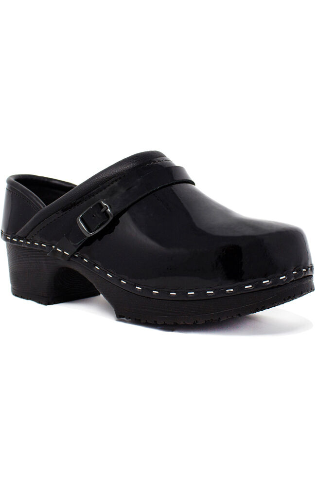 C & clearance c nursing shoes