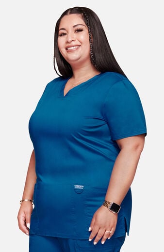 Women's 3-Pocket V-Neck Stretch Scrub Top Women's 3-Pocket V-Neck Stretch Scrub Top