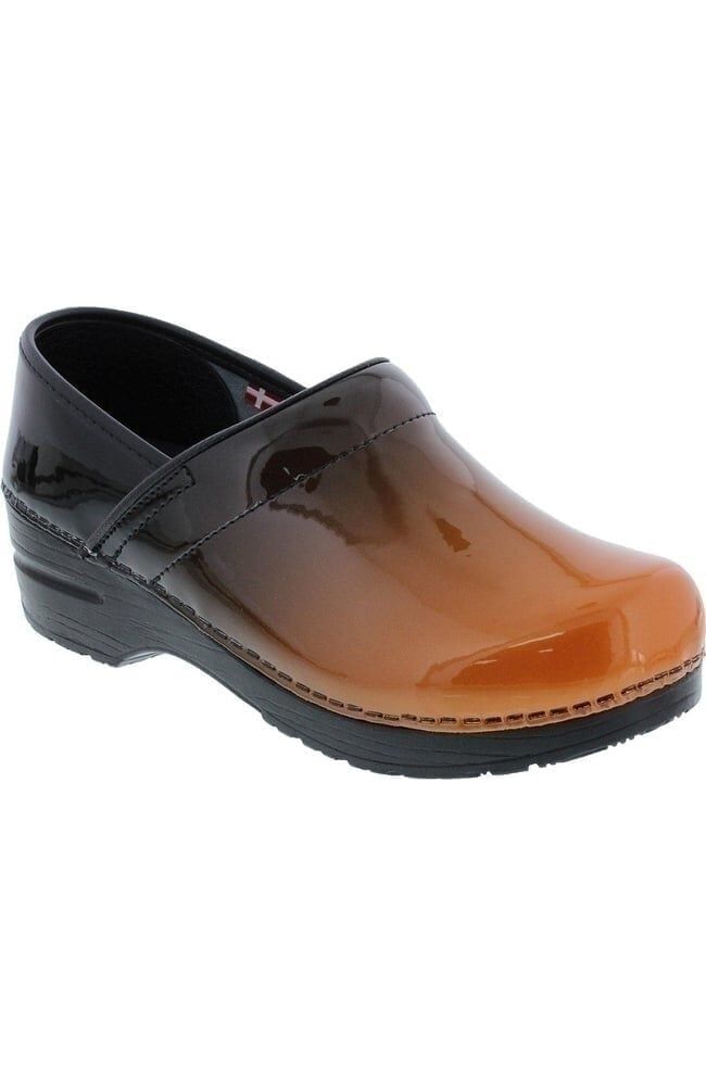 sanita clogs clearance