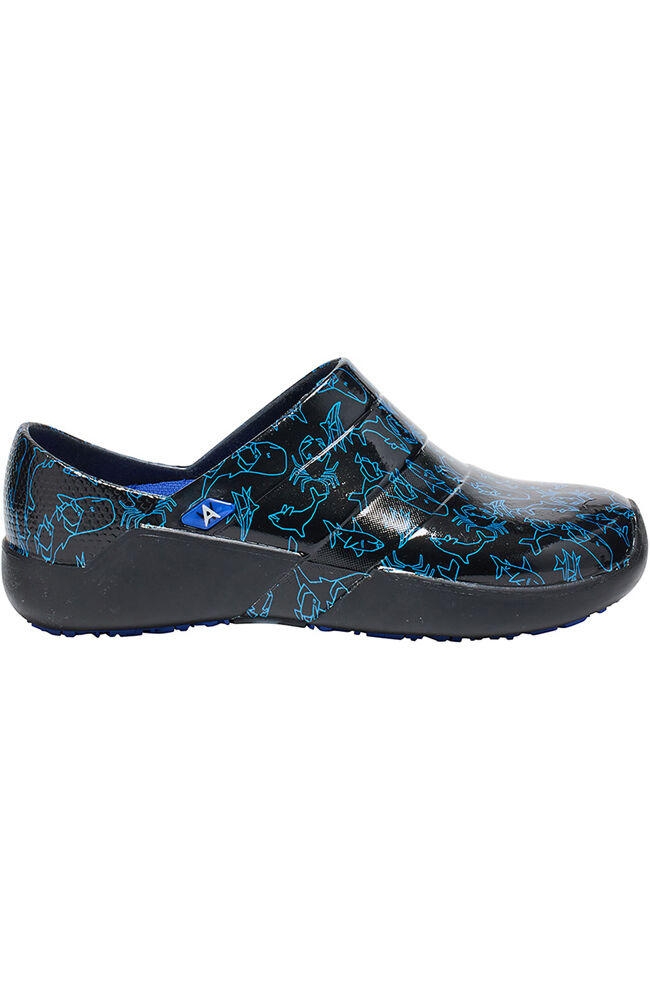 nursing clogs clearance