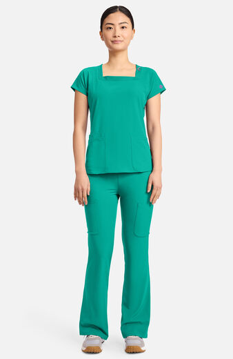 Women's Square Neck Scrub Top Women's Square Neck Scrub Top