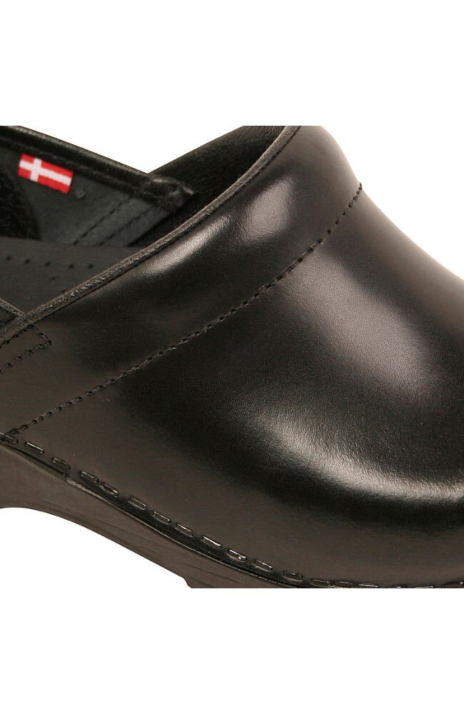 Sanita women's 2024 professional cabrio clog