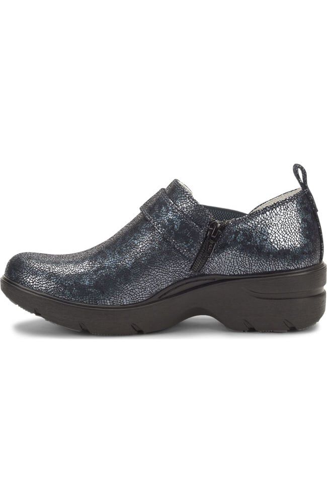 Clearance Align by Nurse Mates Women s Arya Shoe AllHeart