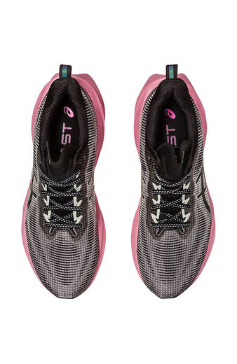 Women's Nova Blast 3 LE Premium Athletic Shoe